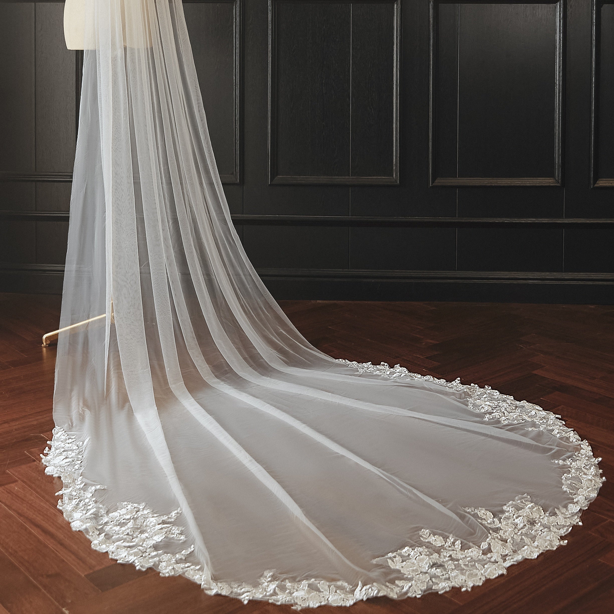 Wedding Veil Floor-Length Cathedral Lace Floral Edge Tulle Bridal Accessory