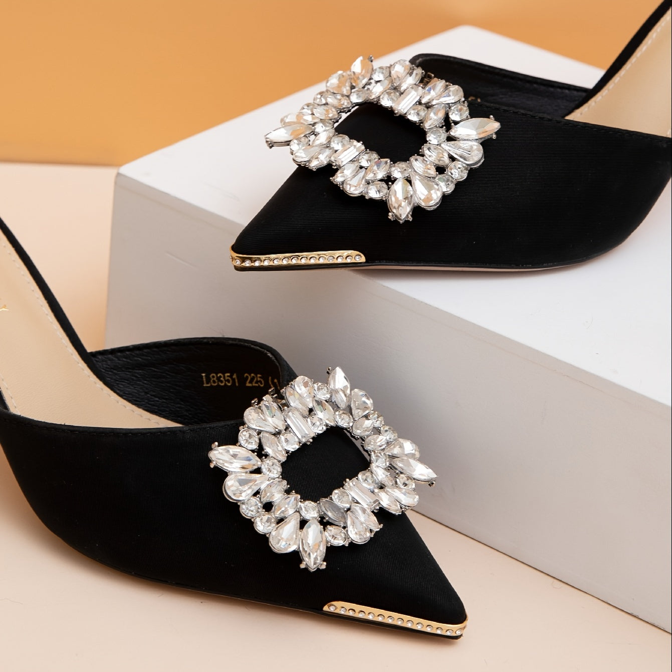 Ayollar uchun rhinestone kristal poyafzal kliplari 1/2 dona mis alloy bezakli burmalar