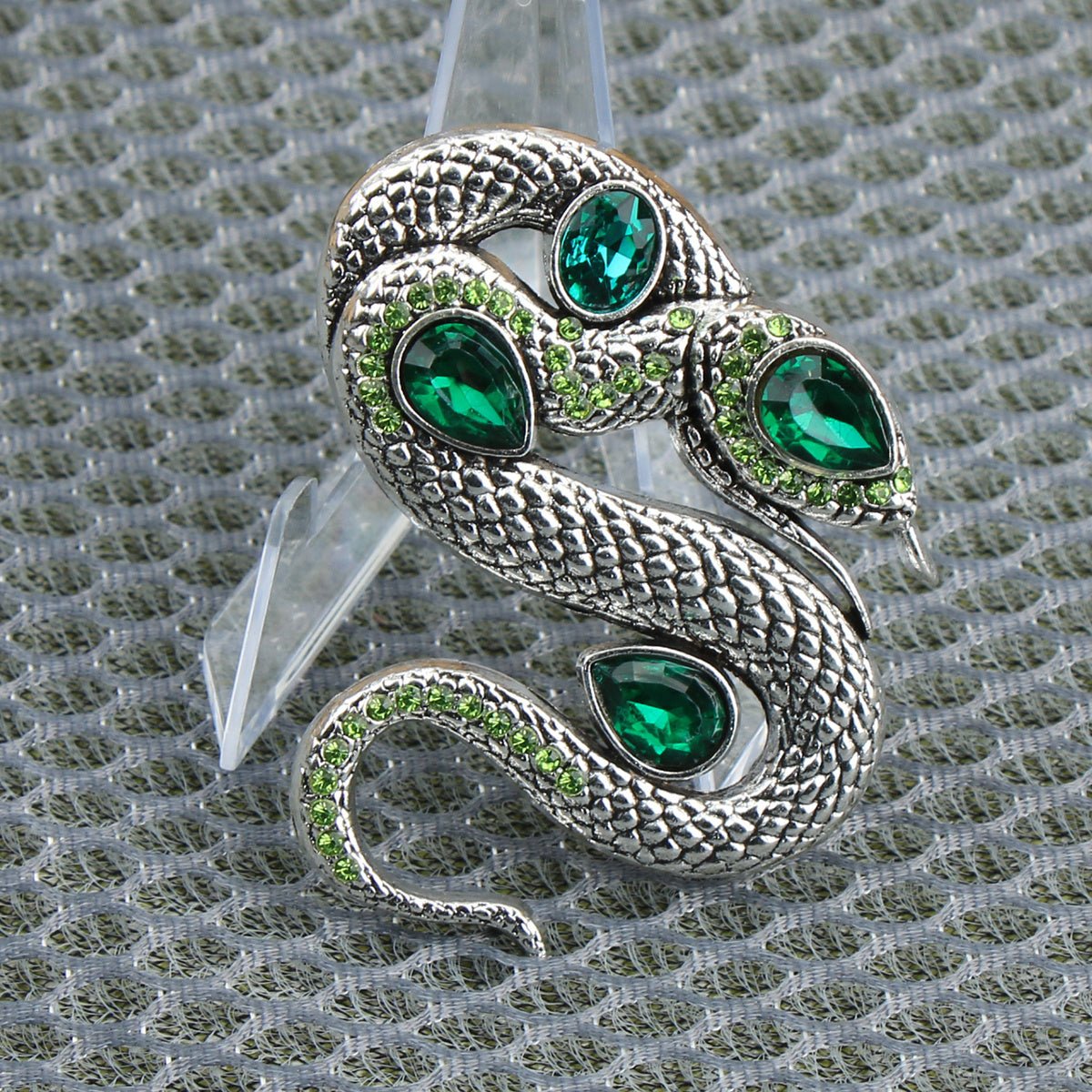 Snake Brooch with Enamel and Rhinestones Irregular Animal Pin Elegant Fashion Accessory