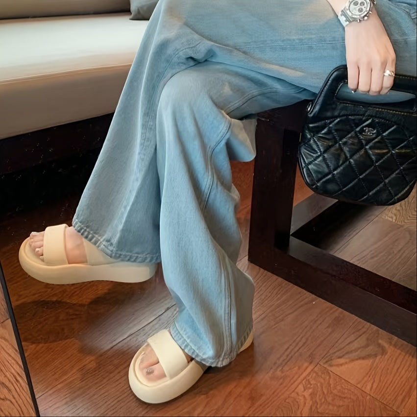 Ayollar uchun minimalistik tashqi makon uchun qulay chanoq poyabzali, bardoshli materialda