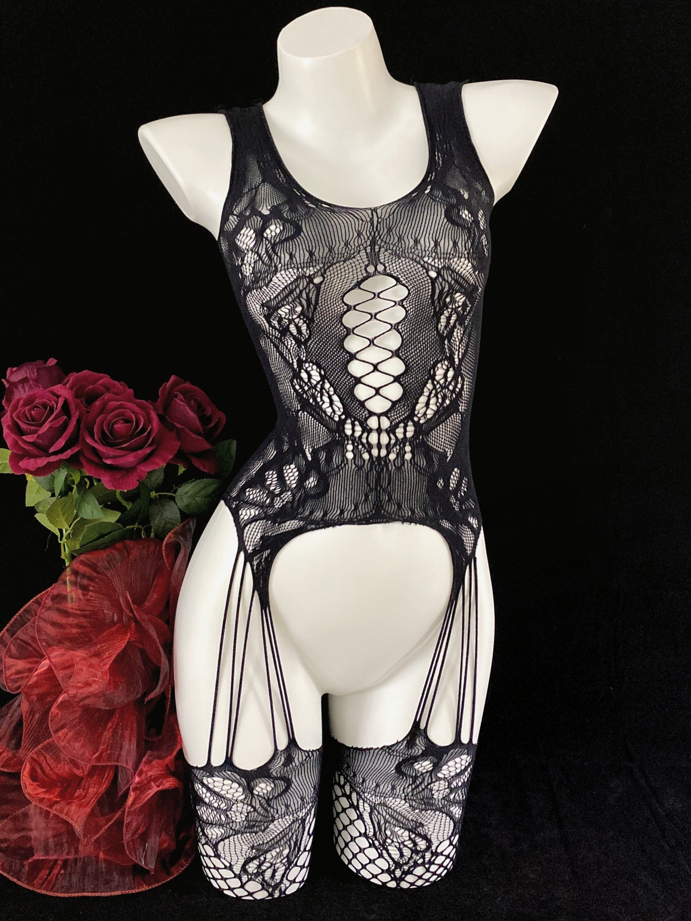 Women’s Lace Lingerie Bodysuit with Garter Straps Black Size Large