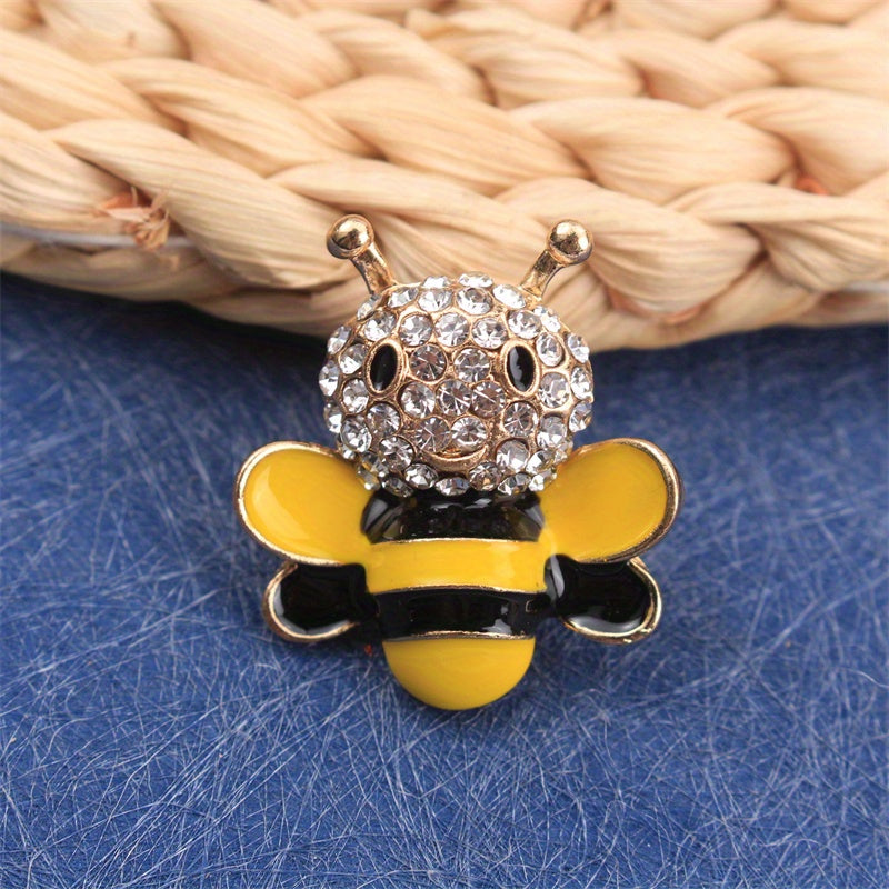 Elegant Rhinestone Bee Brooch Pin Irregular Shape Fashion Accessory for Clothing Bags Hats