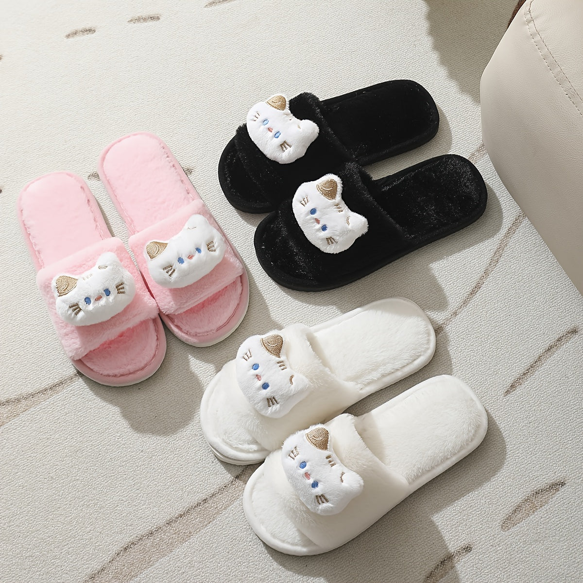 Women's Plush Slippers with Cute Cat Design Warm Non-Slip Indoor Footwear