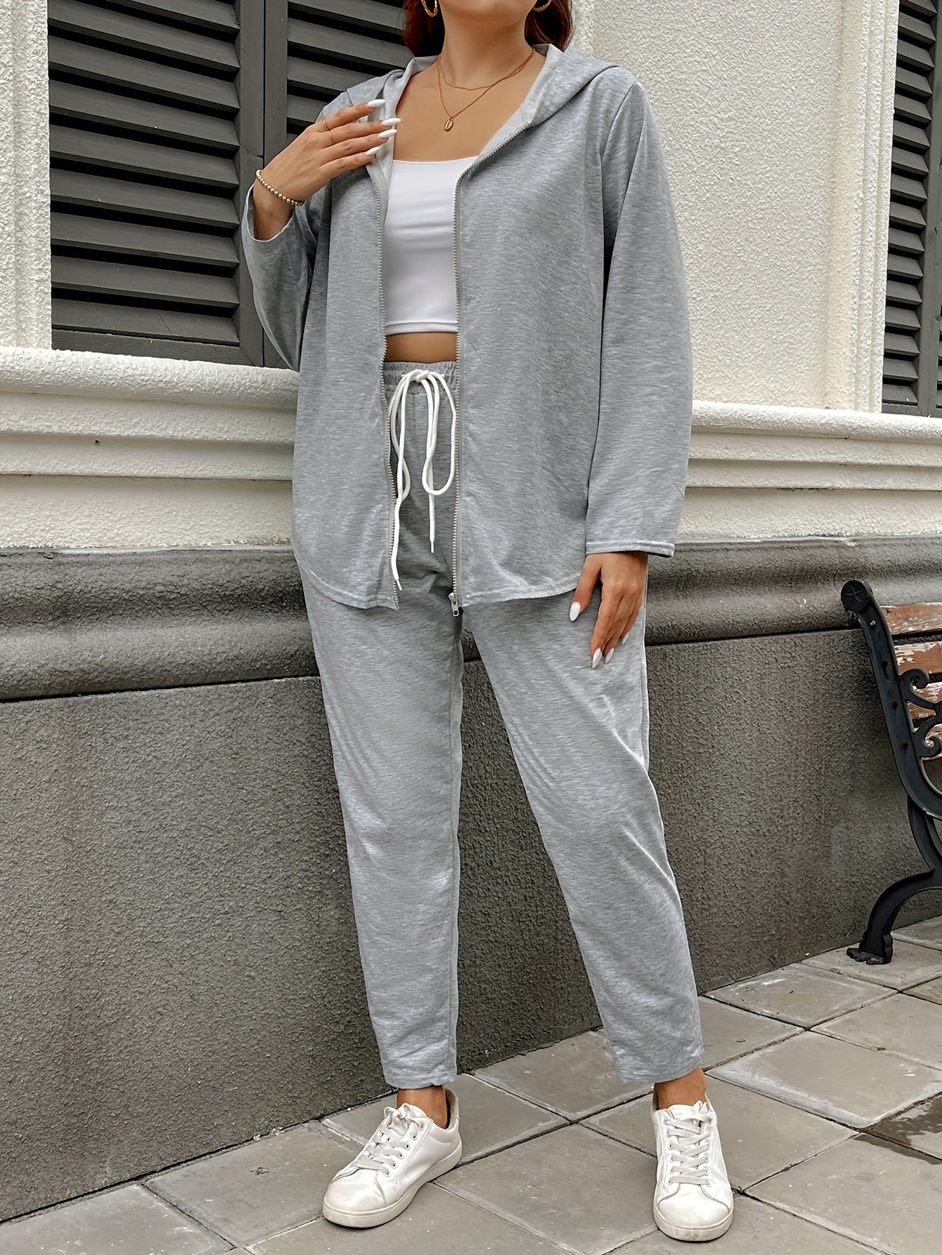 Olive yashil fermuarlı kapüşonli kofta va sport shimlari to'plami katta o'lchamdagi ayollar uchun - Norasmiy, cho'ziluvchan polyester aralashmasi, mashinada yuvish mumkin, cho'ntaklar, tortish ipi tafsiloti