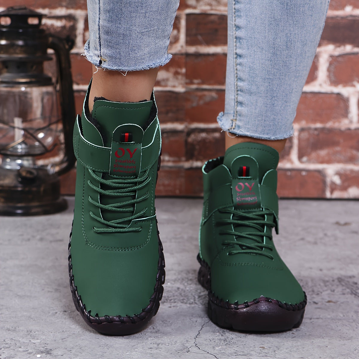 Women's Winter Ankle Boots Fleece Lined Lace-Up Flat Toe Sneakers