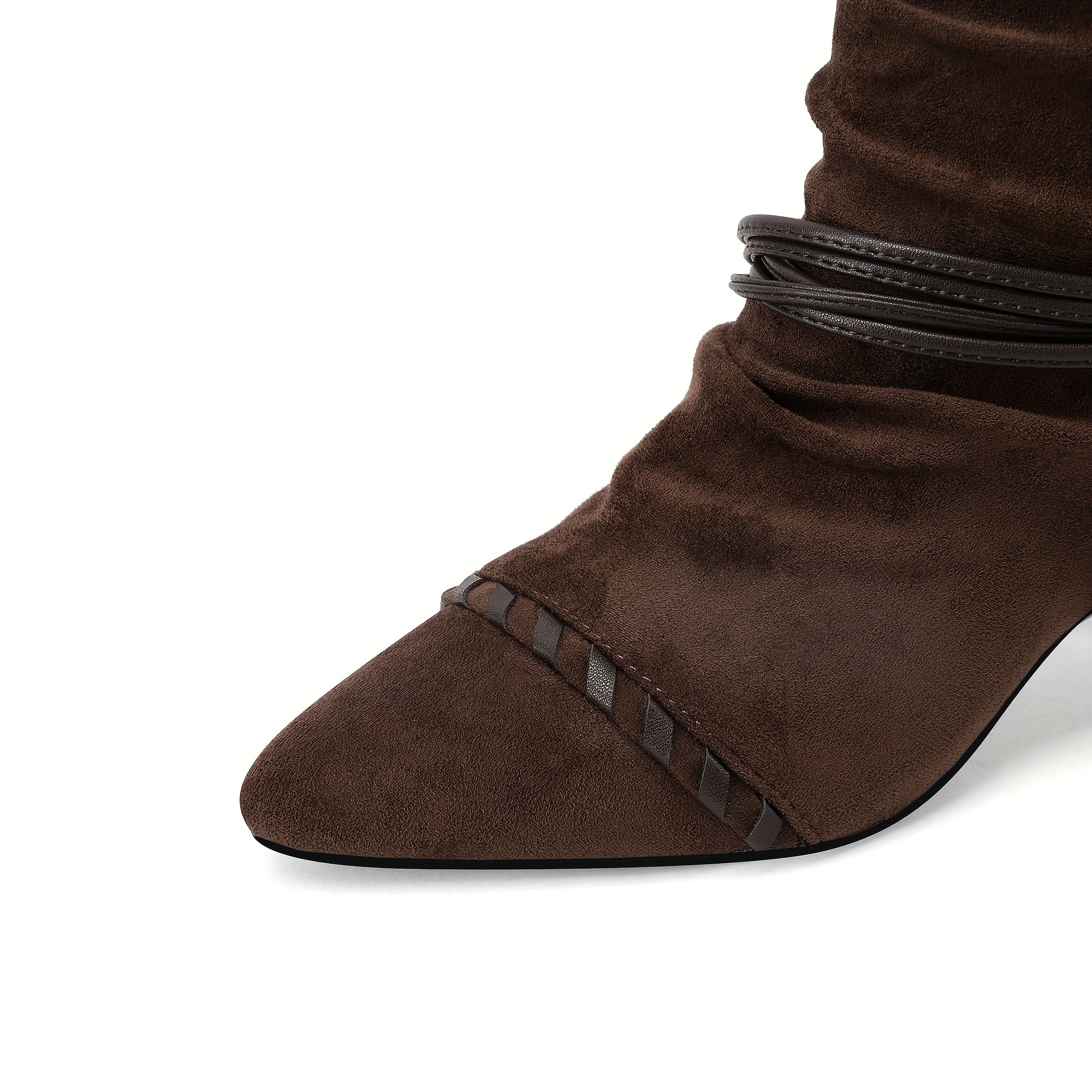 Ayollar uchun o'rta uzunlikdagi qovurg'a botiqlari, qalin to'pi, flanel ustki qismi