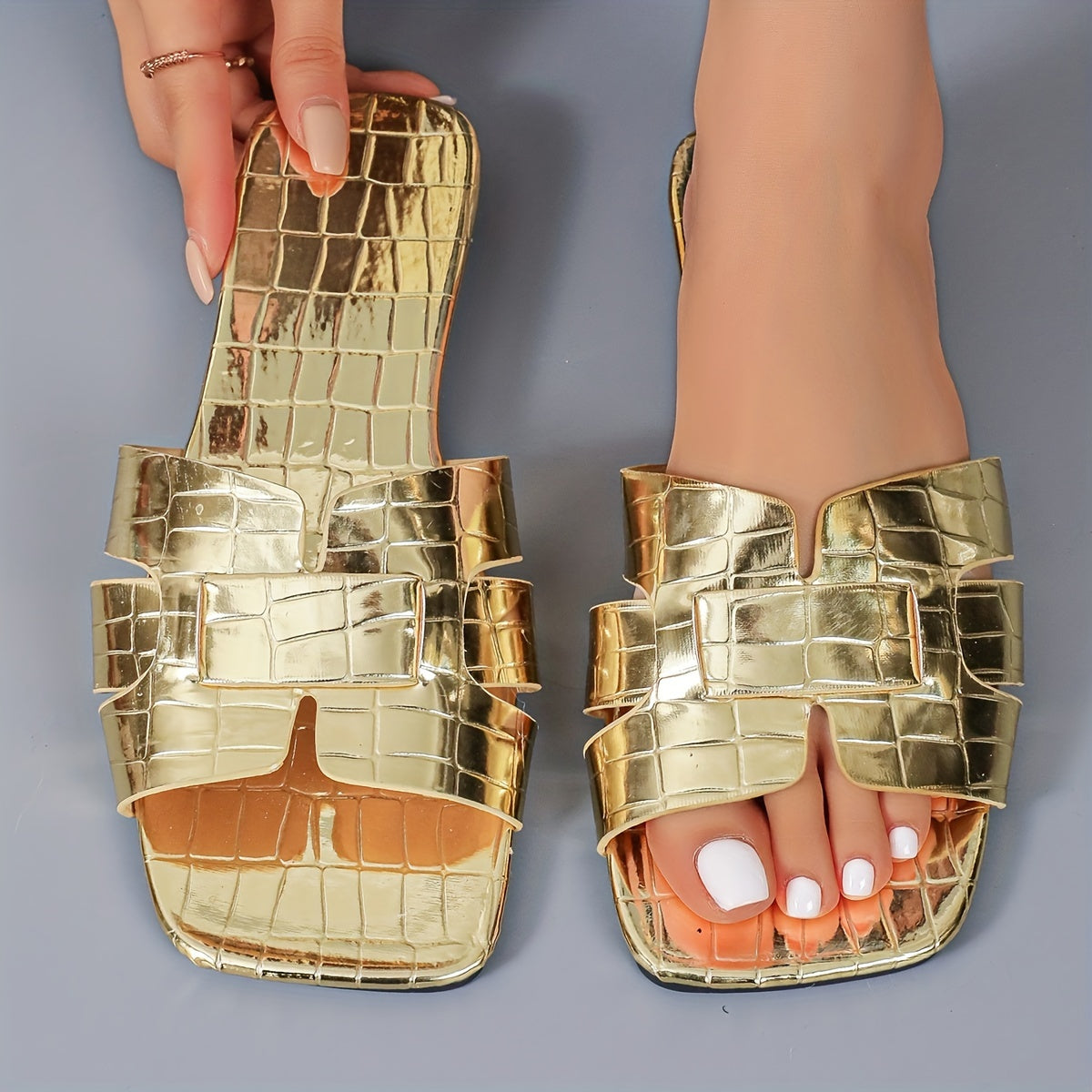 Women's Solid Color Flat Slides for Casual Wear with Square Toe