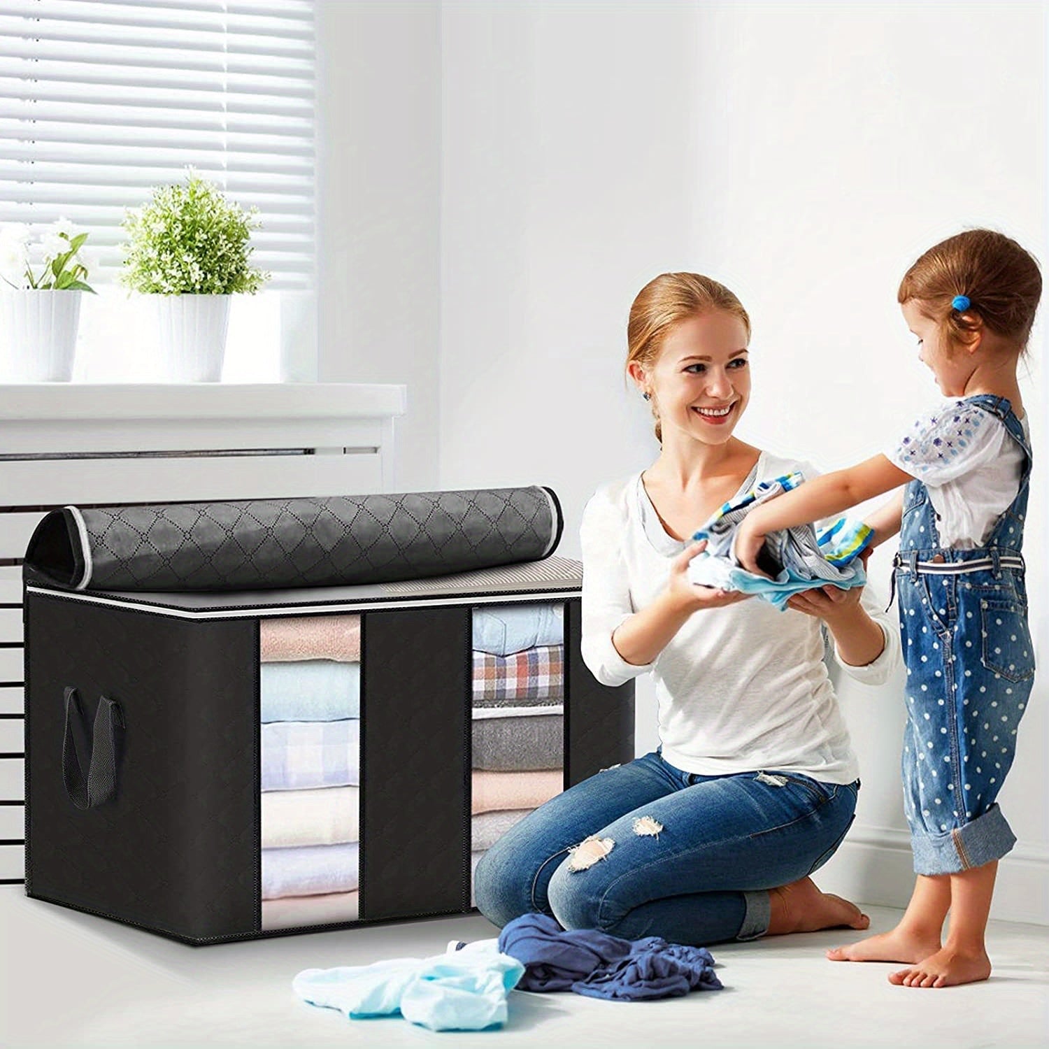 Keng mato kiyim saqlash sumkasi 90L, tutqich va shaffof oynali