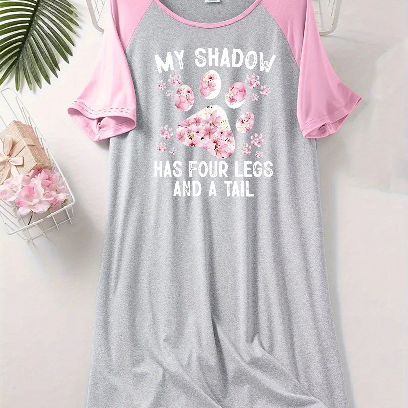 Женское ночное платье с коротким рукавом, принт с собачьими лапами и буквами