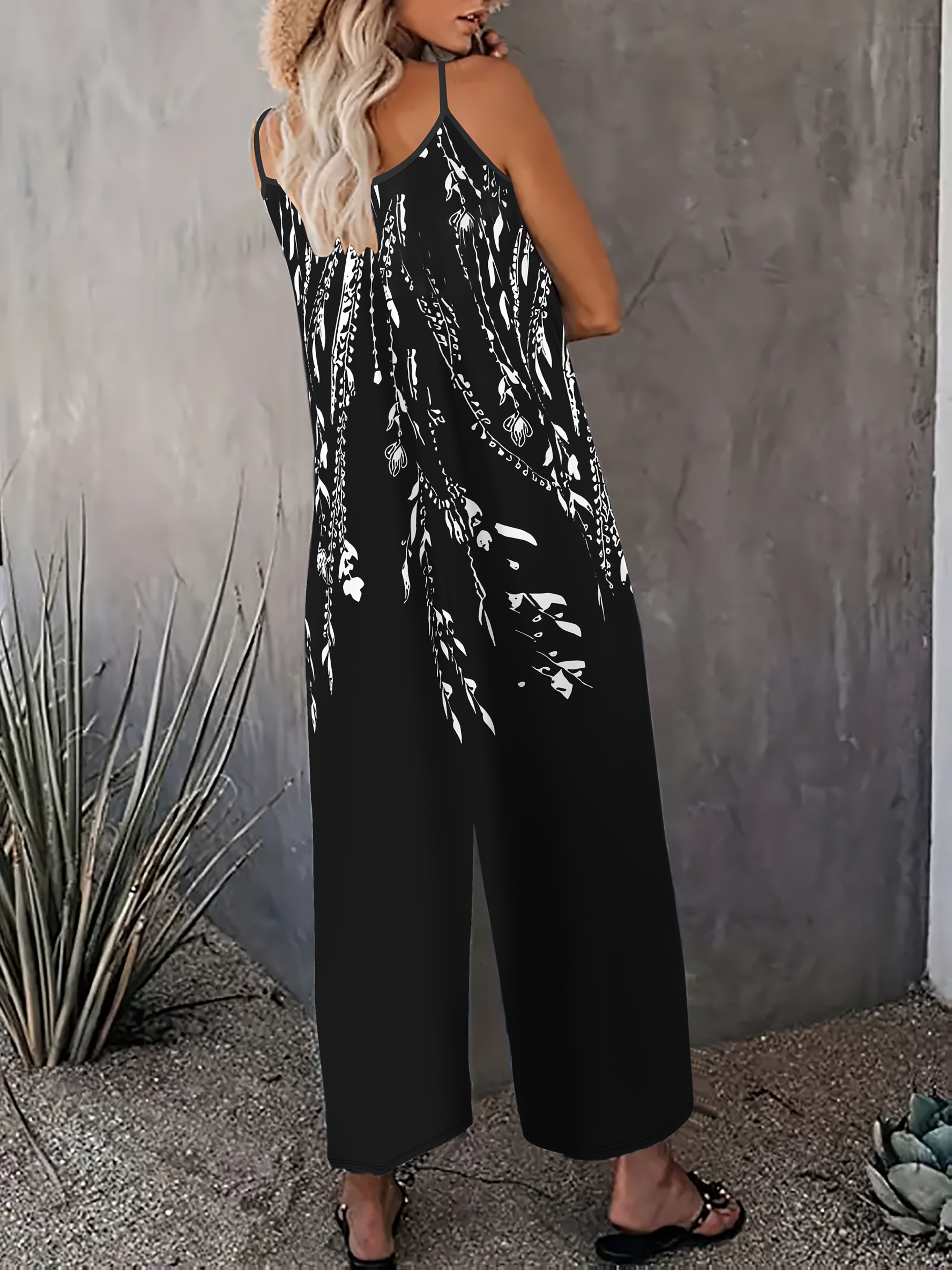 Women's Sleeveless Geometric Print Jumpsuit with Pockets and Spaghetti Straps