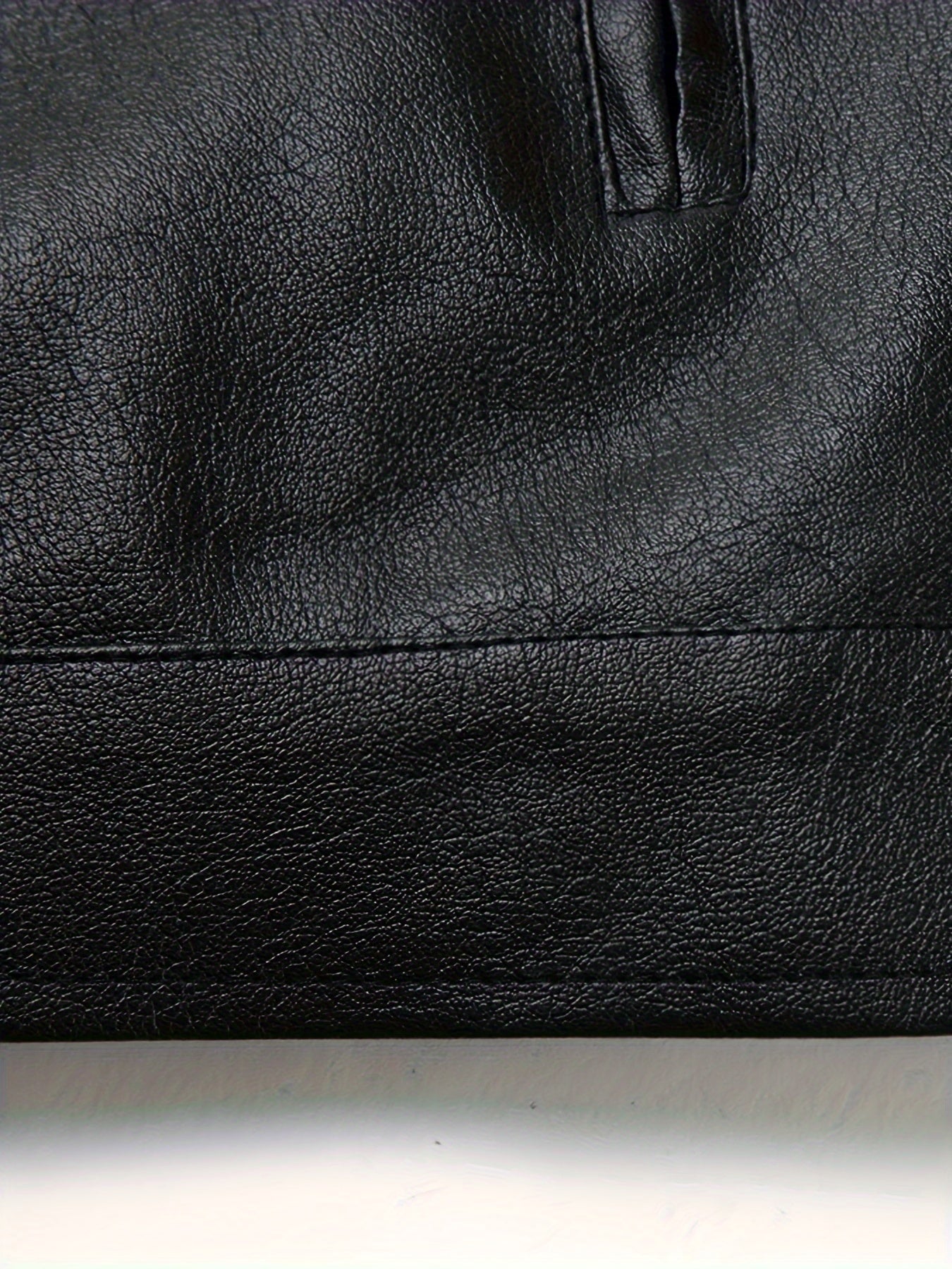 Erkaklar uchun bir rangli tasodifiy kurtka, uzun yenglar, zip yopilishi, polyester astar, keng kesim, yaka, va to'qilgan mato.