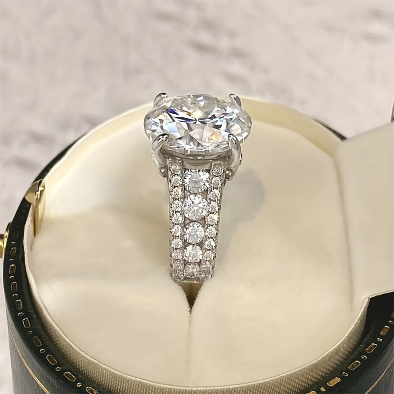 "Luxurious Vintage-style S925 Sterling Silver Moissanite Engagement Ring with 10ct stone, perfect for both Men and Women. This Halo ring features a unique and exquisite design, making it an elegant gift for proposals, weddings, dinner parties, and other"