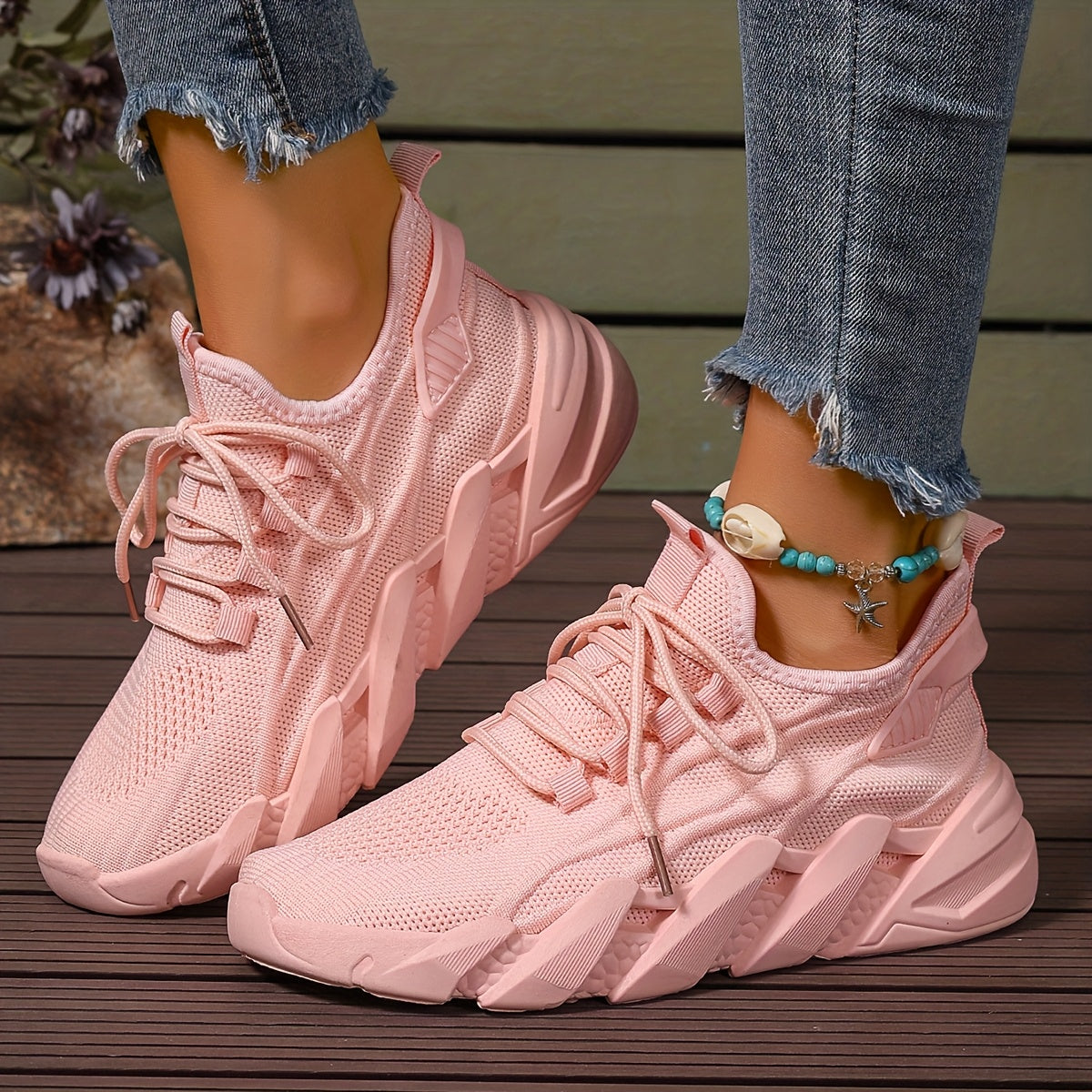 Ayollar uchun nafas oladigan, engil, pushti rangli trikotaj sport poyafzallari, pastki qismi, kundalik yurish va yugurish uchun mos