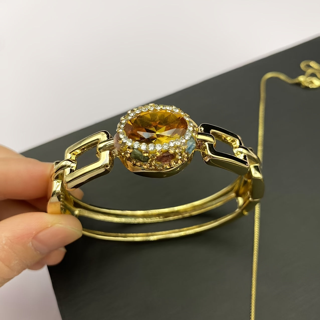 Ayollar uchun vintage tribal uslubidagi zargarlik to'plami, 18K qotishma bilan qoplangan mis, tabiiy toshli taqinchoq, sirg'alar, bilaguzuk va uzuk