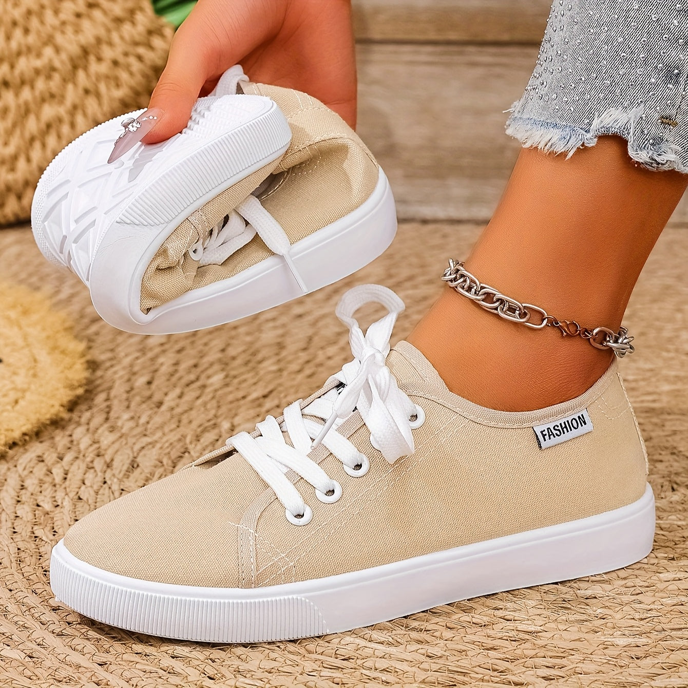 Women's Lightweight White Sneakers with Breathable Soft Sole for Casual Wear