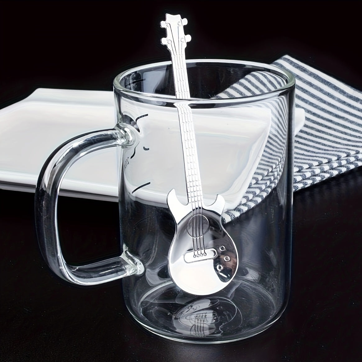 2, 4 yoki 6 dona rostlangan po'latdan yasalgan gitar qoshiqchalari, shirinliklar va sovg'alar uchun