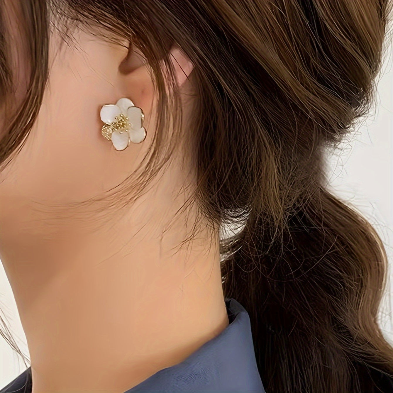 Women Zinc Alloy Flower Stud Earrings Elegant Daily Jewelry