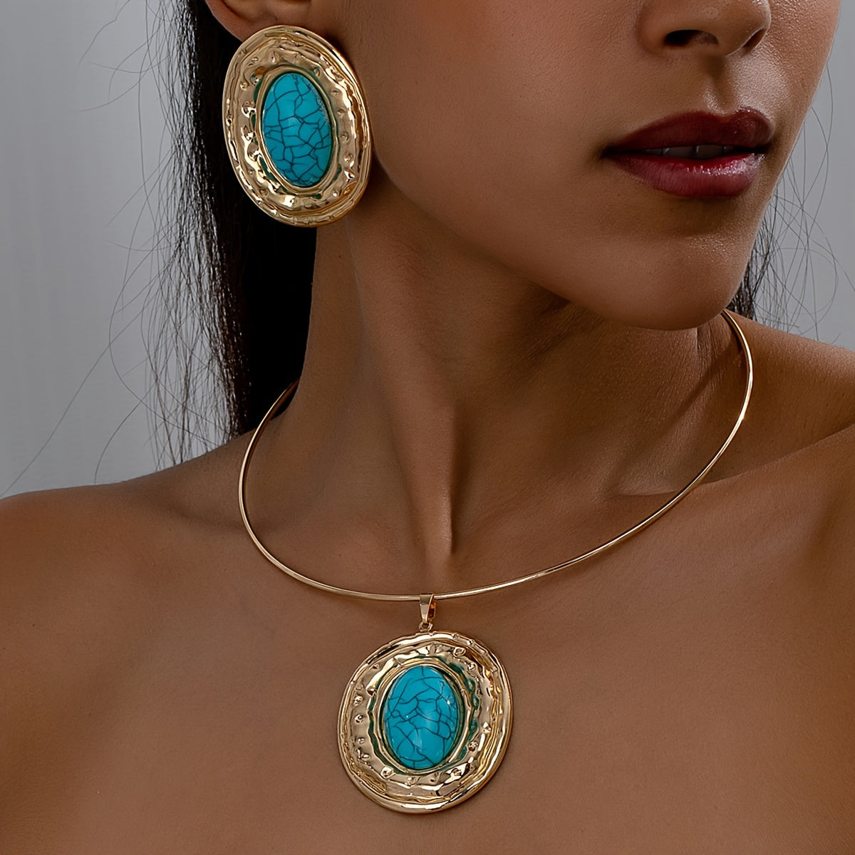 Bohemian Metal Oval Blue Turquoise Jewelry Set with Collar and Earrings for Women
