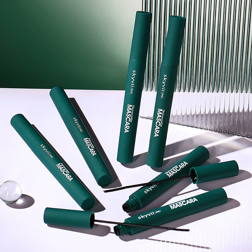 Waterproof Small Mascara with Lengthening Curling in Extreme Black