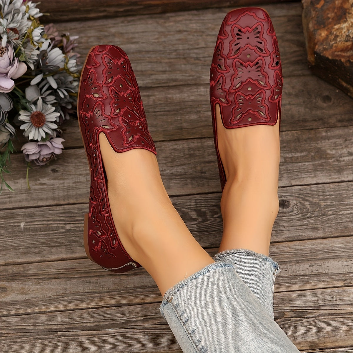 Women's Flat Shoes Square Toe Butterfly Pattern Casual Shoes