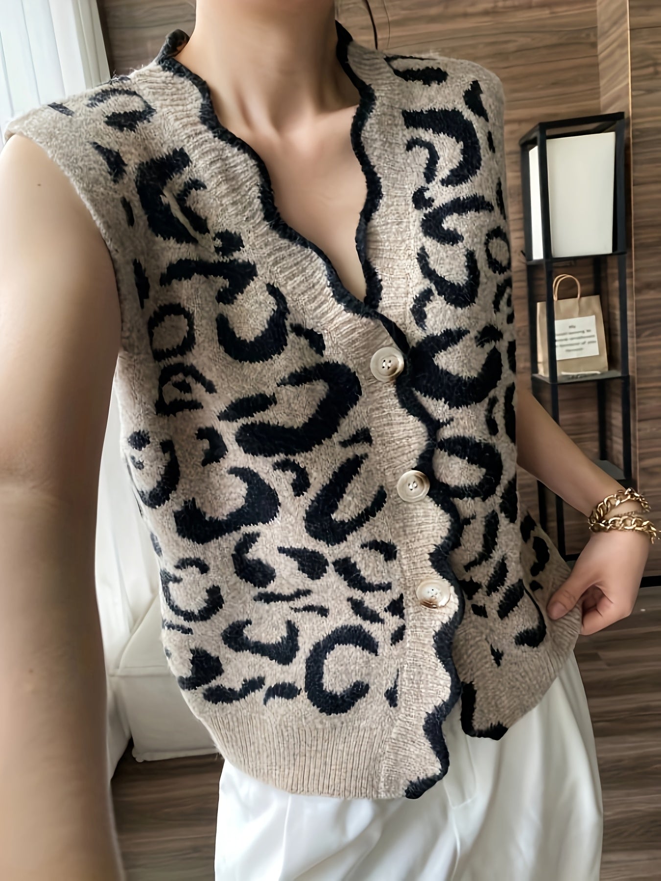 Plus Size Women's Knit Vest Leopard Print V-Neck Loose Fashion