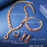 Ushbu nafis Vintage 24K oltin qoplamali mis zargarlik to'plami ajoyib zirconia mozaika tafsilotlari bilan boy Sharq uslubidagi bug'doy to'plami dizaynida, ayollar uchun maxsus tayyorlangan. To'plamga marjon, bilaguzuk, uzuk va sirg'alar kiradi.