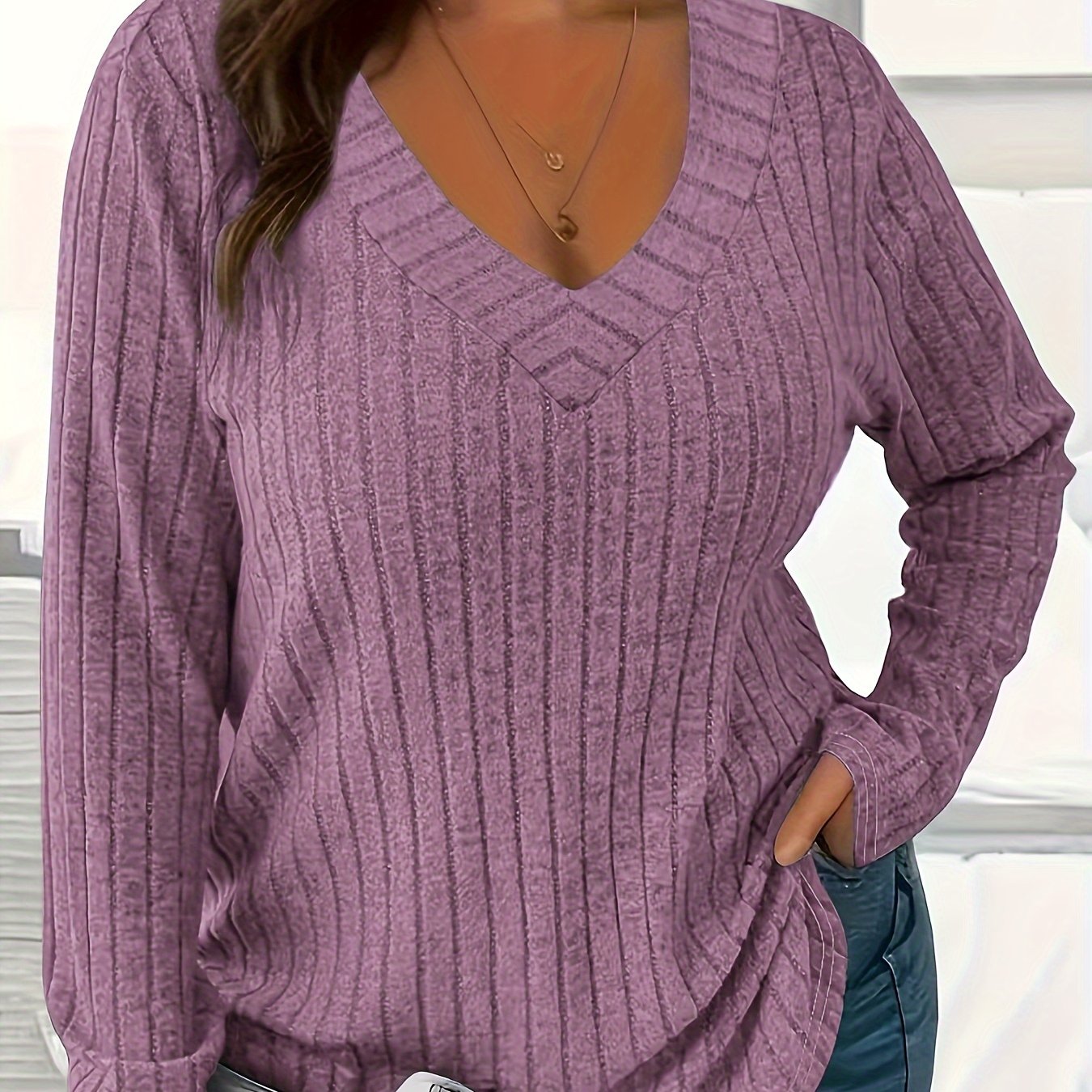 Women's Loose Fit V-Neck Polyester T-Shirt Breathable Soft Fabric All-Season Casual