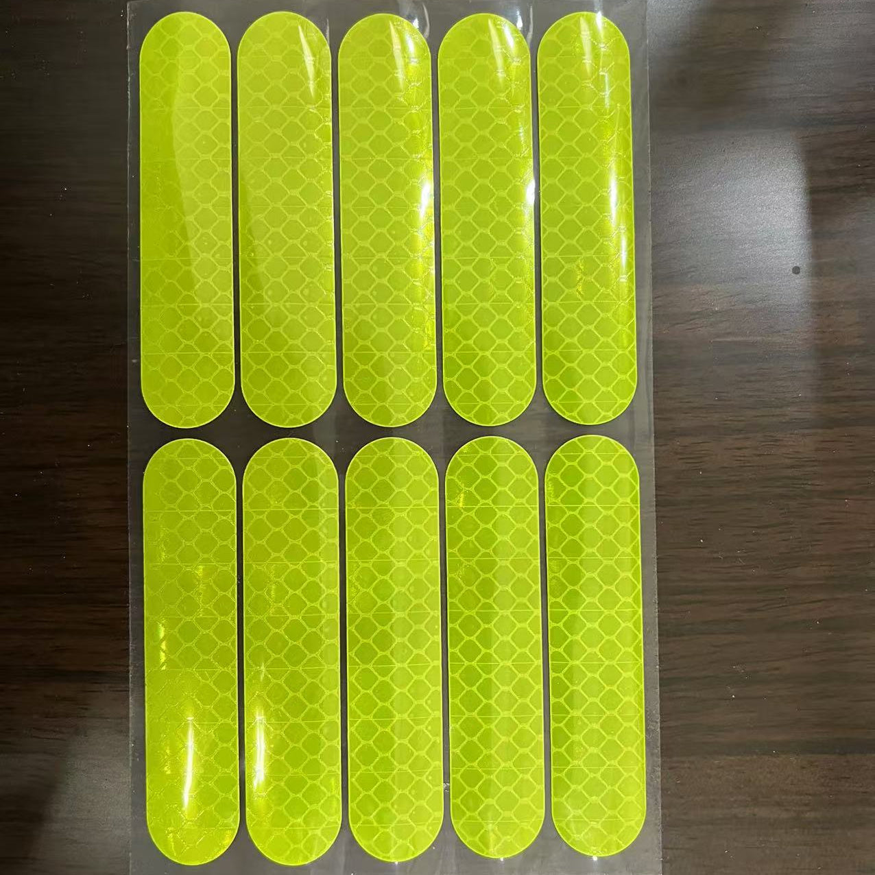 10 ta PVC reflektiv xavfsizlik stikerlari, shlyapa va transport vositalari uchun, har qanday ob-havo sharoitida ko'rinish uchun decal