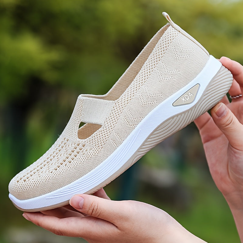 Women's Casual Slip-On Sneakers Lightweight Breathable Fabric Upper Rubber Sole for Spring Summer