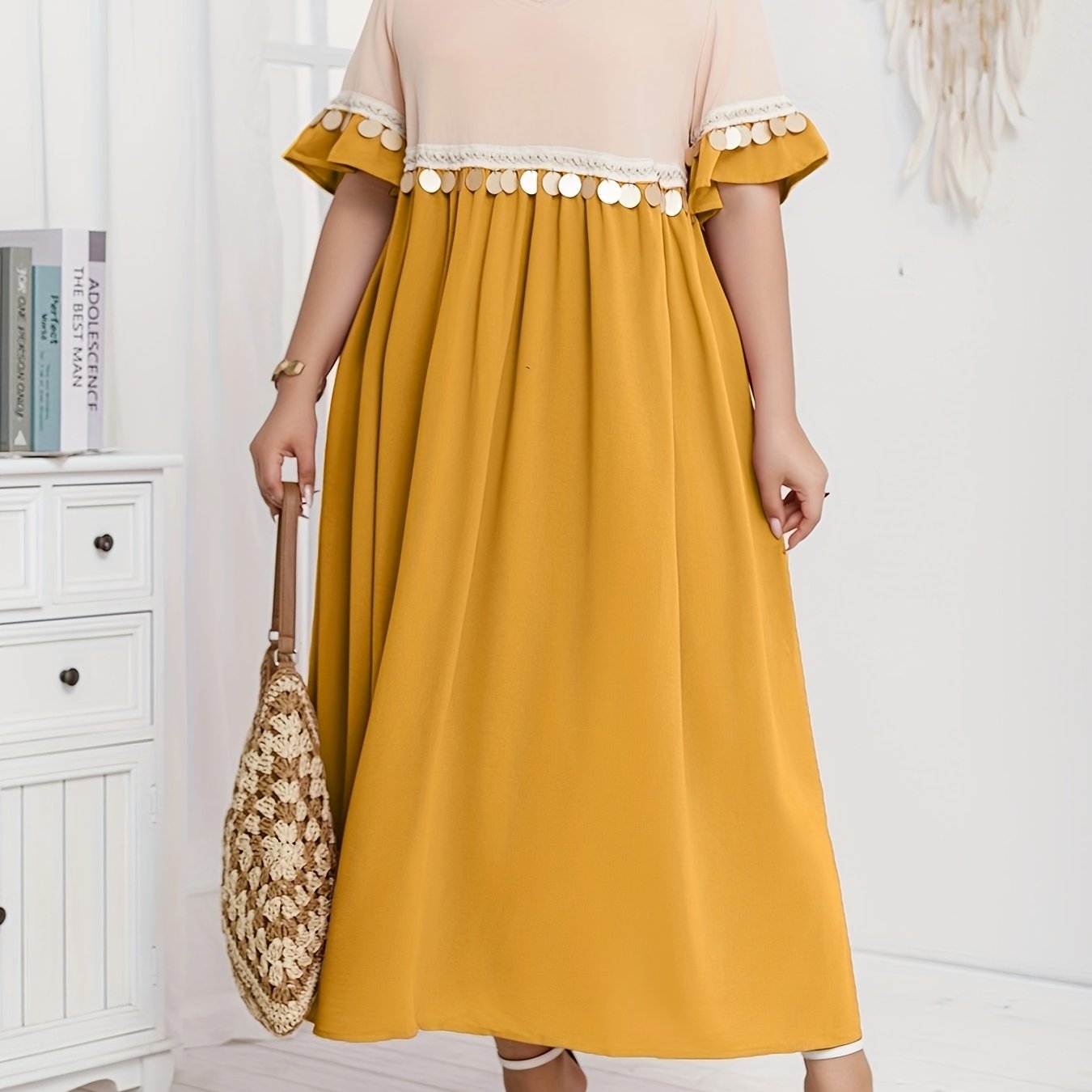 Plus Size Women’s Yellow Maxi Dress with V-Neck and Tassel Details