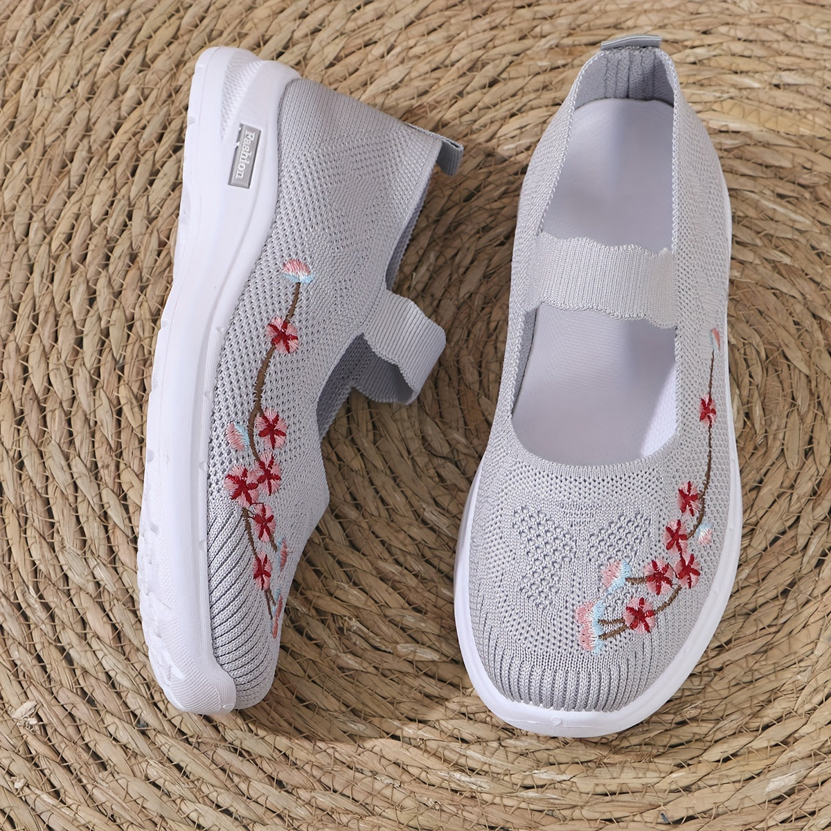 Women's Breathable Casual Sneakers with Lightweight Fabric and Soft PU Sole