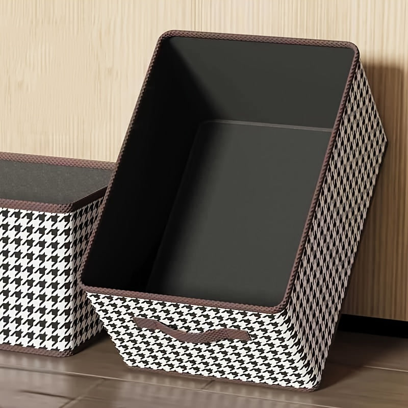 Kiyim-kechak saqlash uchun yig‘iladigan mato, yotoqxona shkafi yoki garderob uchun tashkilotchi