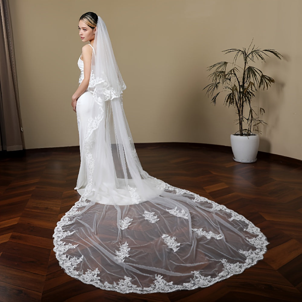 Bridal Lace Veil with Double-Layer Design and Extended Train Wedding Veil for Women