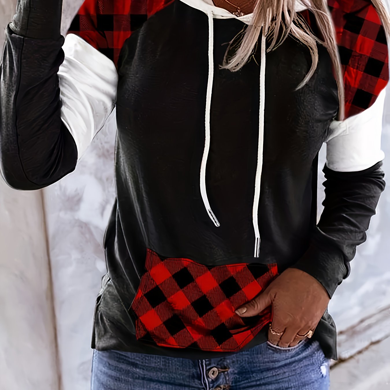 Women's Plus Size Colorblock Plaid Hoodie with Drawstring and Kangaroo Pocket