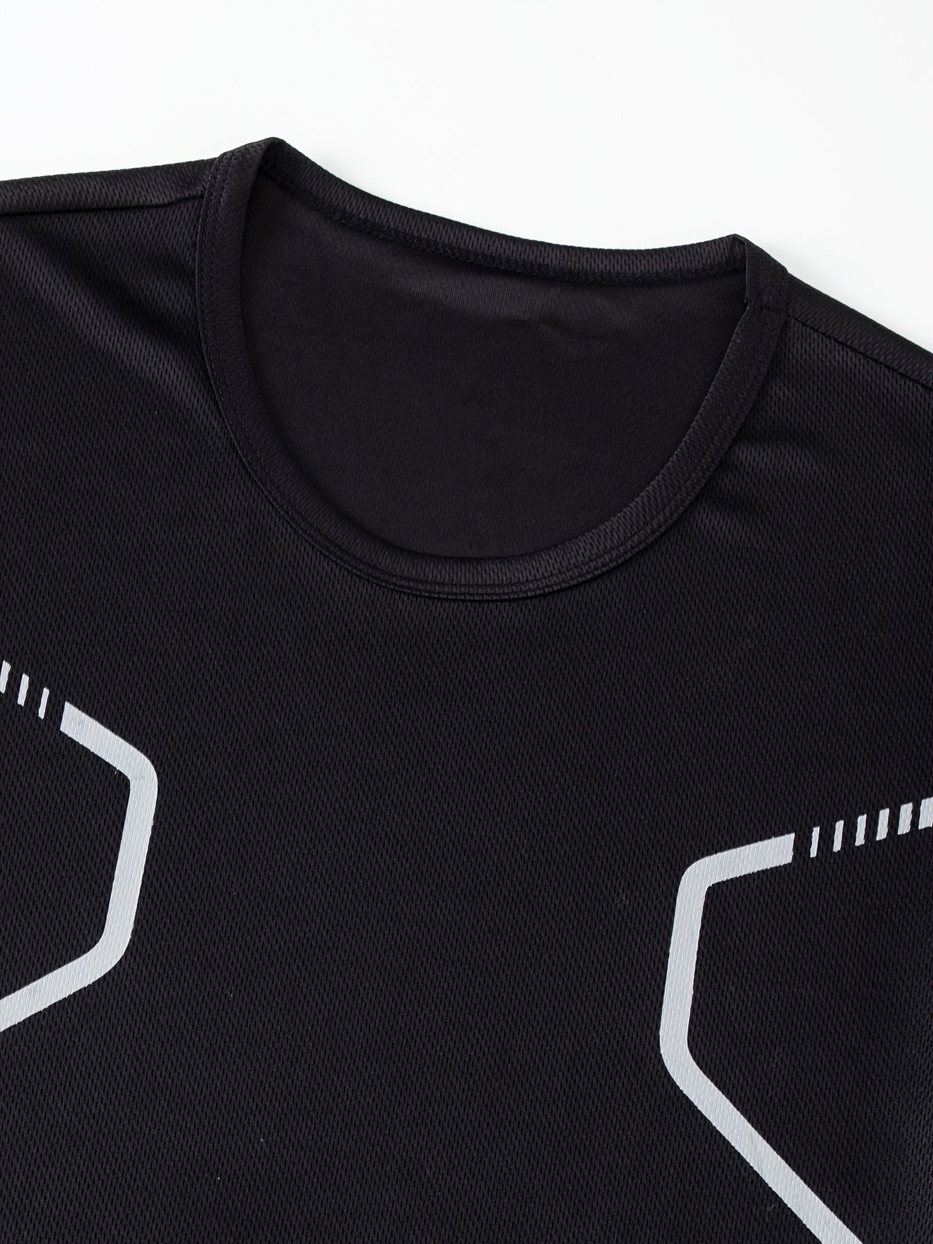 Men's Summer Polyester Sportswear Set T-Shirt and Shorts Printed Design