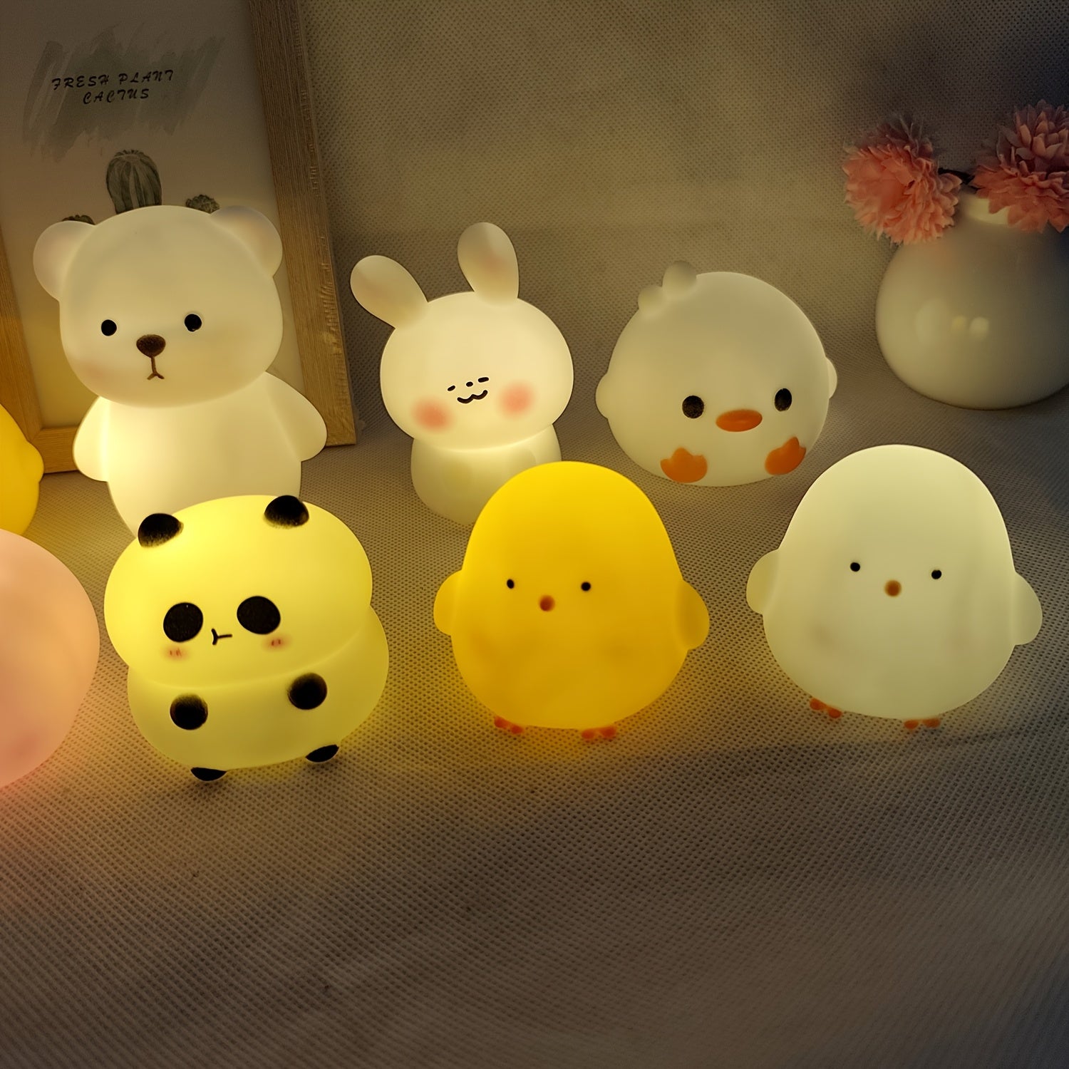Creative Cartoon LED Table Lamp Battery-Operated Desk Light for Bedroom or Gift