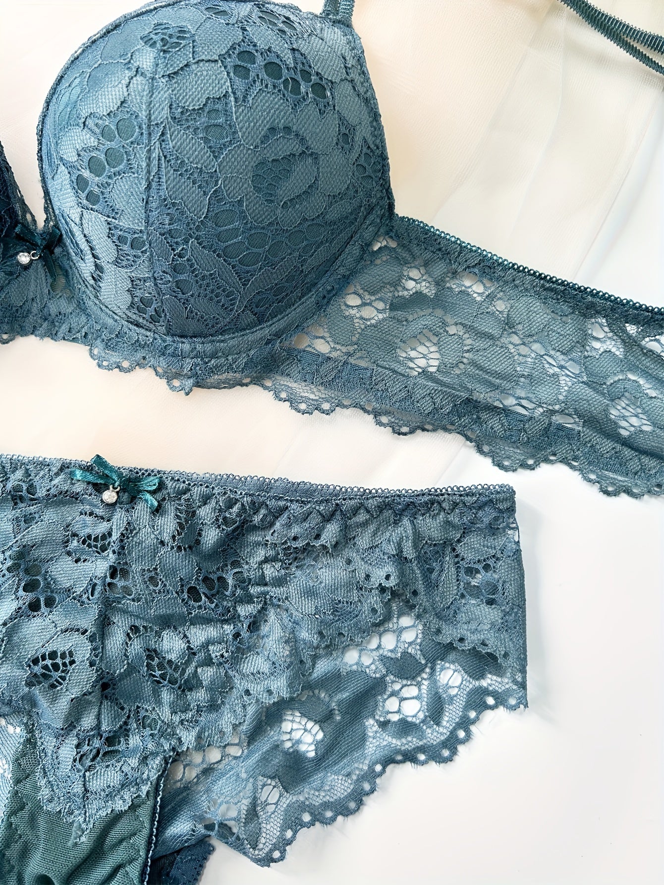 Women's Purple Lace Lingerie Set with Support and Lift