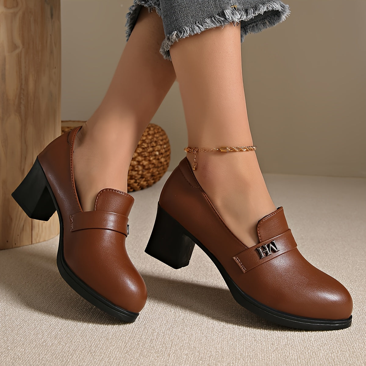 Ayollar uchun blok poyafzalari qulay va ko‘p maqsadli kiyinadigan poyabzal