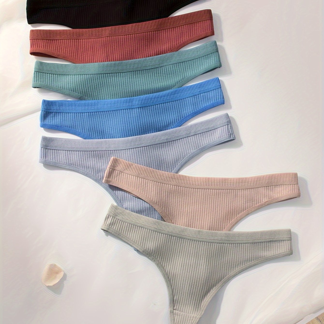 7-Pack Women's Ribbed Solid Color Thongs Polyester Blend Casual Underwear