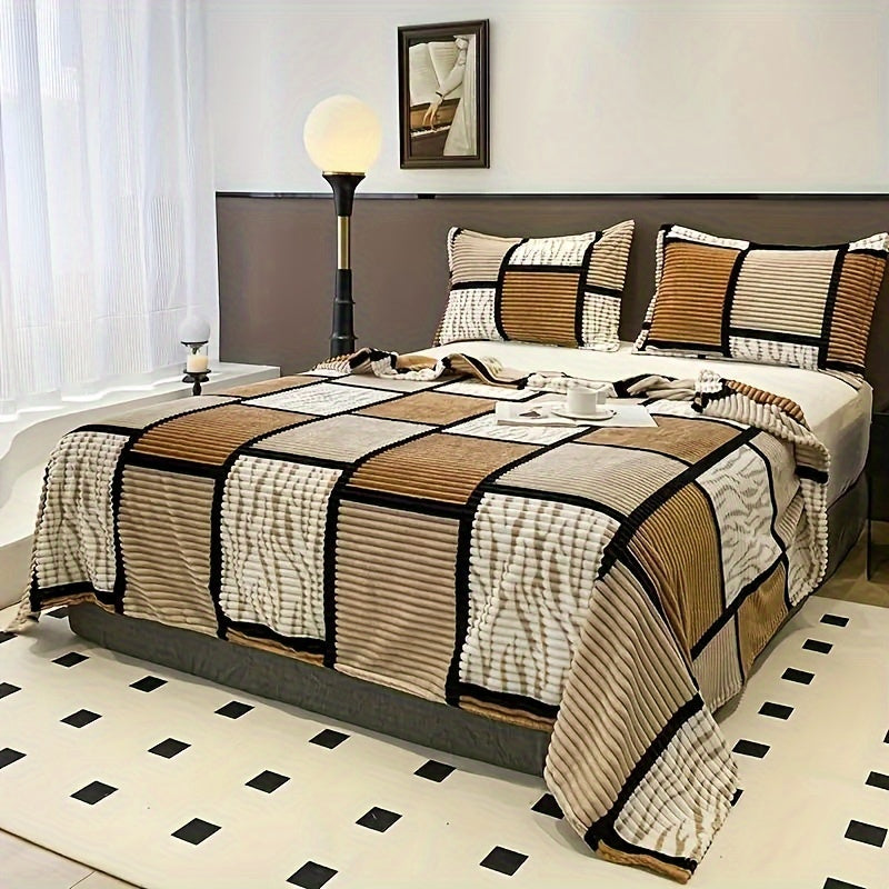 Plaid Flannel Fleece Bed Blanket Polyester Throw for All Seasons Cozy and Easy-Care