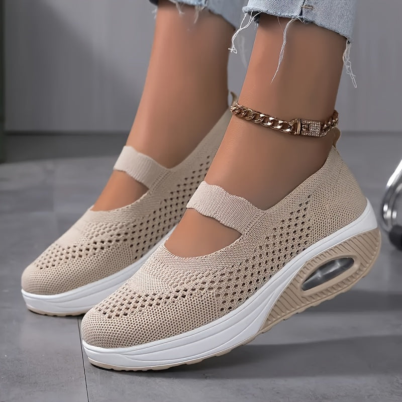 Ayollar uchun tarmoqli slip-on sport poyabzali, yozgi kundalik oq va qora oyoq kiyimlari