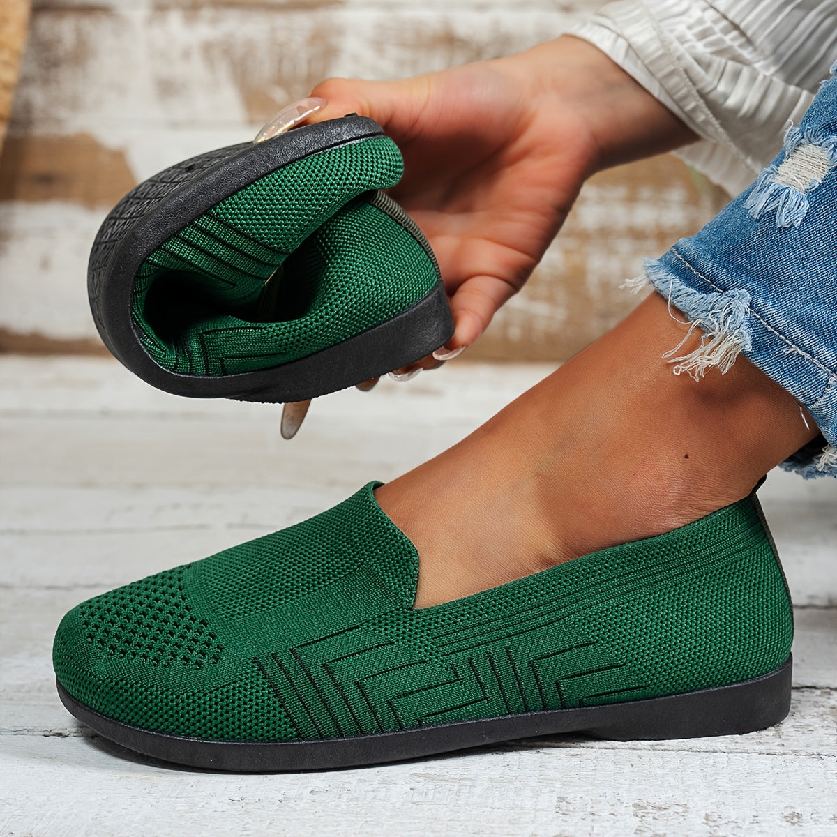 Women's Mesh Slip-On Sneakers Lightweight Casual Flats for Comfort