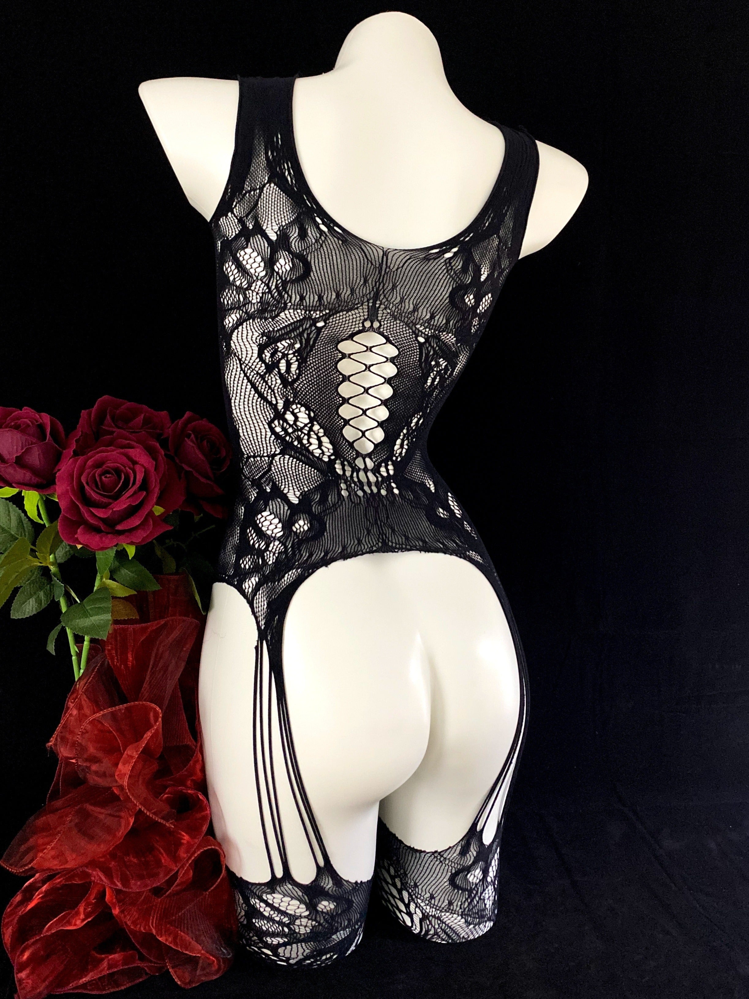 Women’s Lace Lingerie Bodysuit with Garter Straps Black Size Large