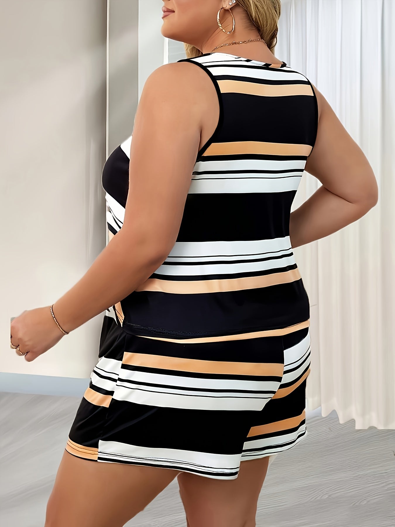 Plus Size Women's Polyester Knit Pajama Sets with Random Print