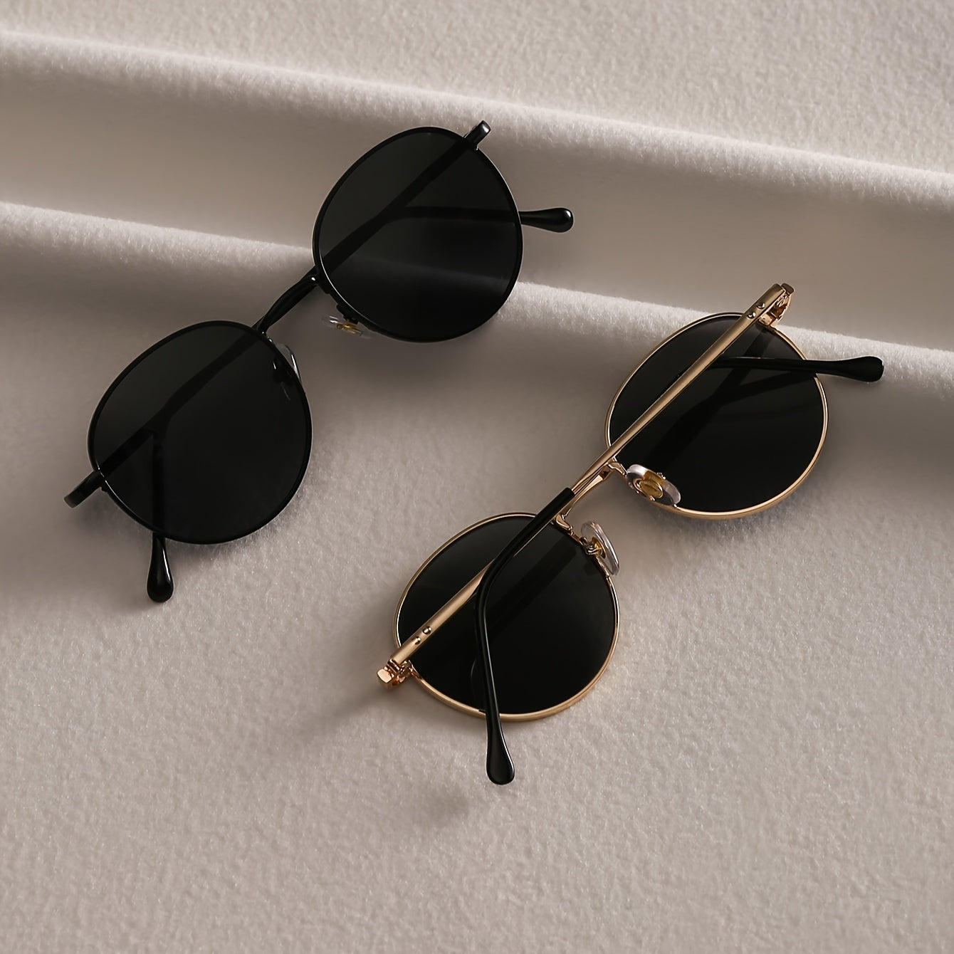 Women's Fashion Glasses Round Metal Frames Stylish Eyewear for Everyday Wear