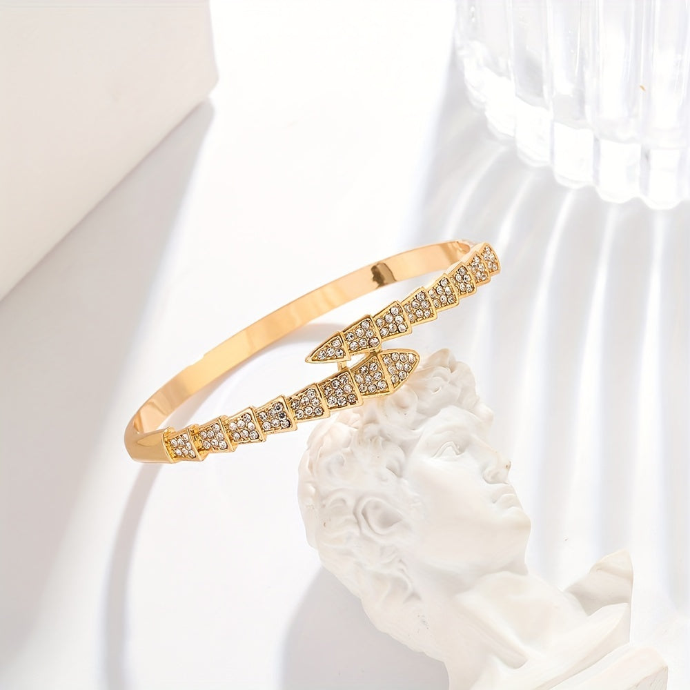 Serpentine Rhinestone Bracelet Zinc Alloy Simple Luxury Jewelry for Daily and Party Wear