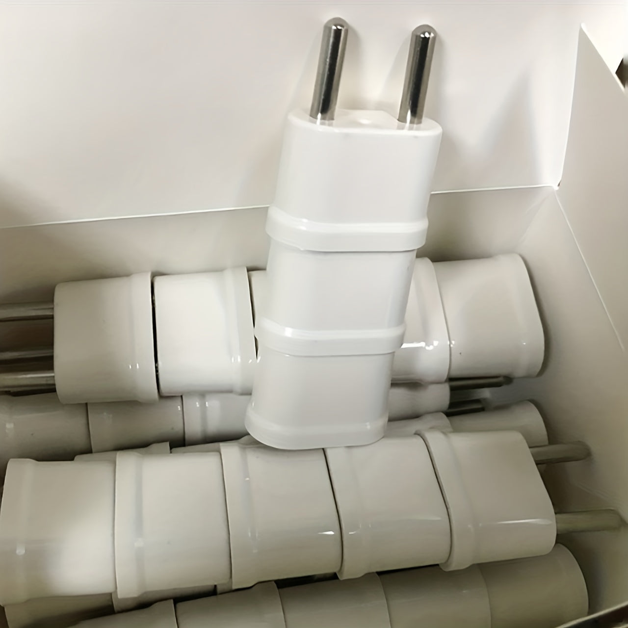 Adaptador de corriente de la UE para viajes, convertidor de enchufe de EE. UU. a UE con cargador y toma de corriente