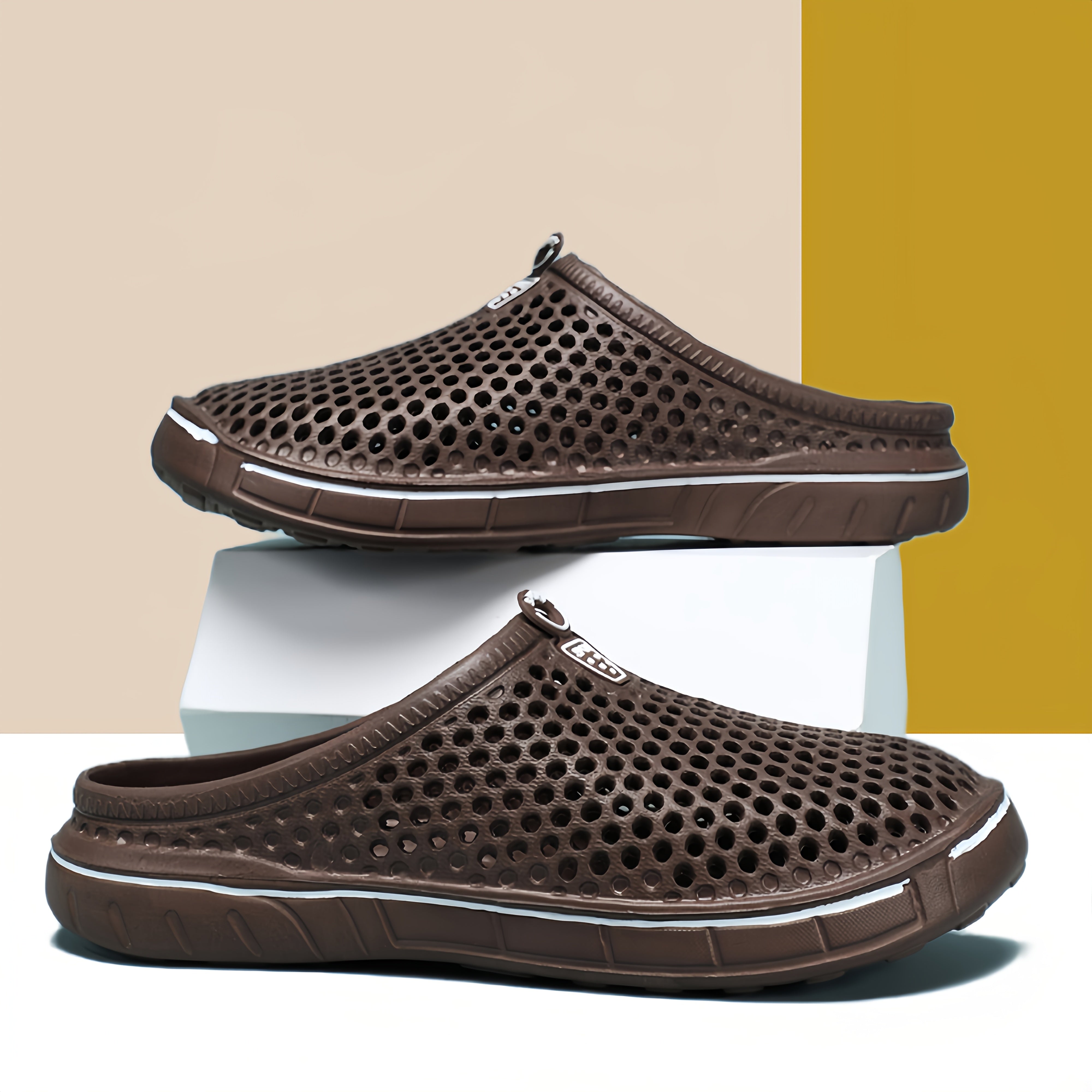 Women's Summer Breathable Hole-Toe Casual Sandals Light Lightweight Solid