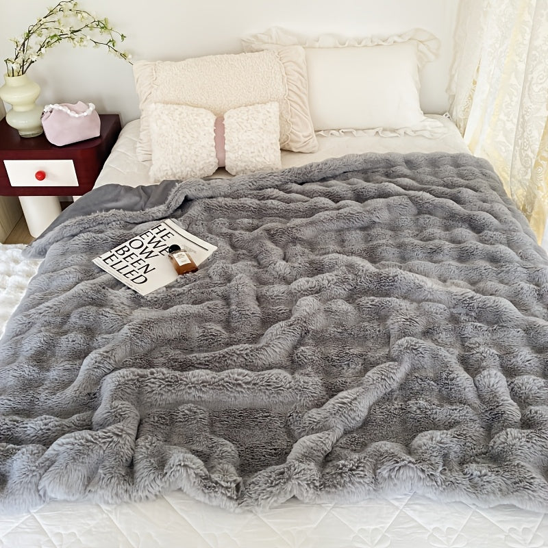 Faux Fur Blanket Soft Plush Throw for Couch Bed Travel Hypoallergenic Easy to Clean