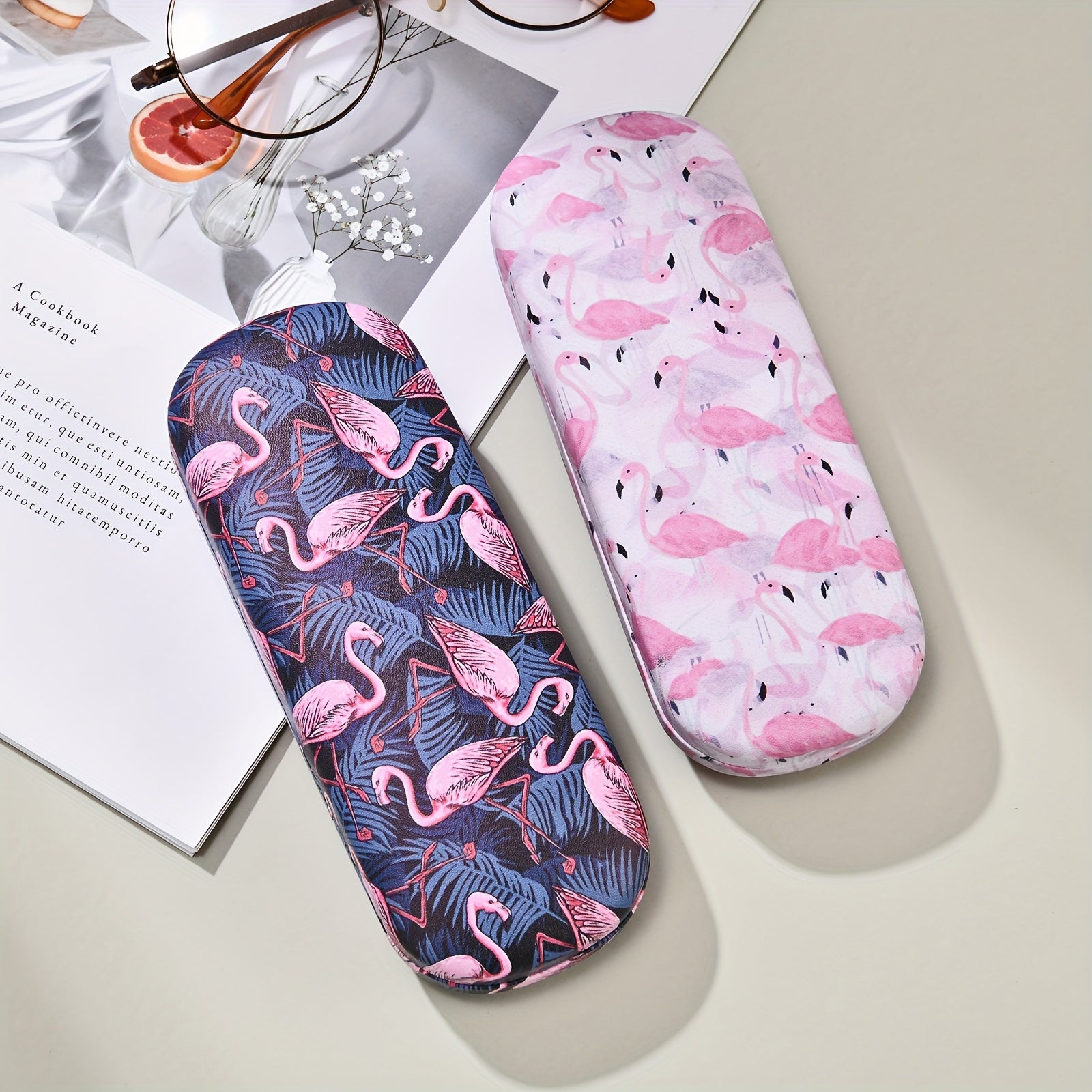 Mustahkam sun'iy charmli ayollar uchun ko'zoynak qutisi, zamonaviy va chiroyli flamingo printi bilan - modali aksessuar